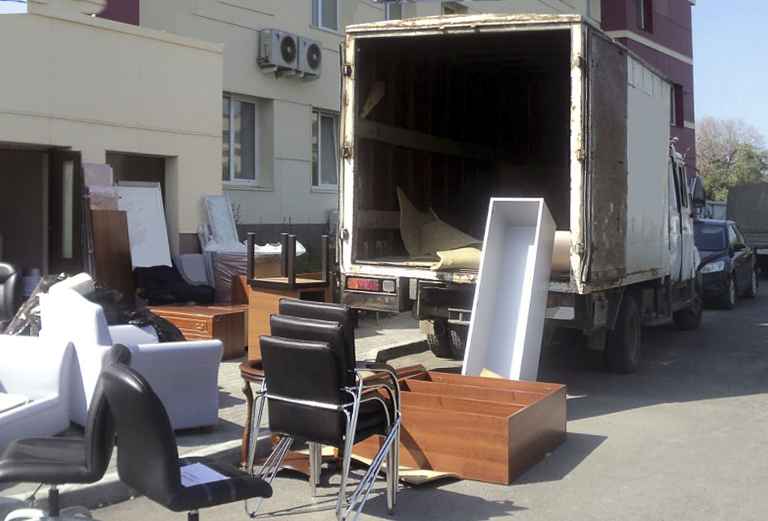 Заказ авто для отправки личныx вещей : Домашние вещи из Калининграда в Мостовского
